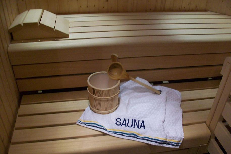 sauna.jpg